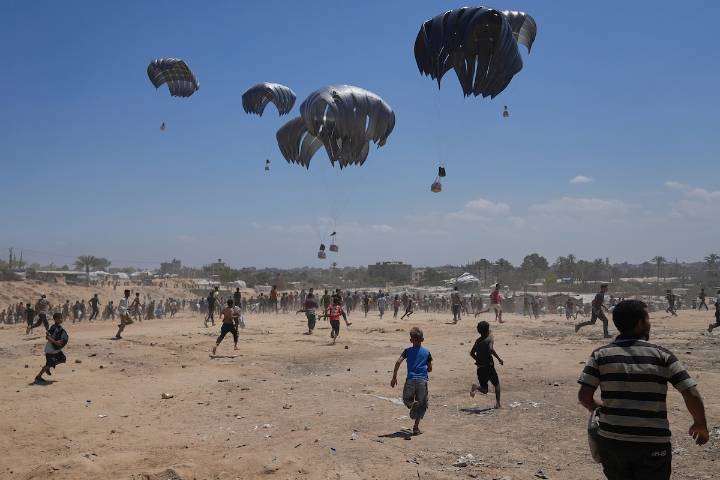 Canada among six countries that airdropped humanitarian aid to Gaza