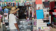 Regreso a clases en Guanajuato: La extenuante búsqueda de útiles y uniformes a buen precio
