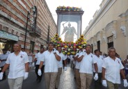 Los mueve la fe por San Miguel Arcángel