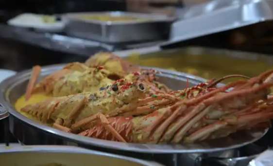 Pescado frito, plato estrella en oferta gastronómica del Petronio de Cali