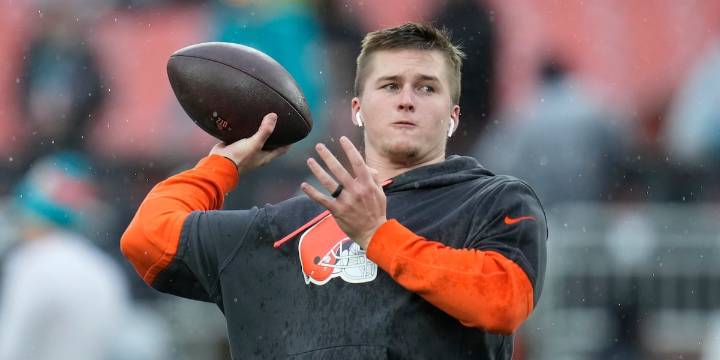 Cleveland Browns News and Rumors 8/28: Shielding Shedeur, Placekicker Implosions, and Andrew Berry’s Approach