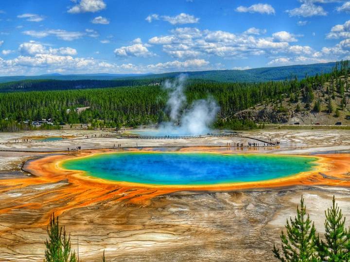 Simple chemistry helps explain the origin of life, new study suggests