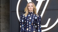 Sophie Turner shuts down criticism that she forgot about her kids