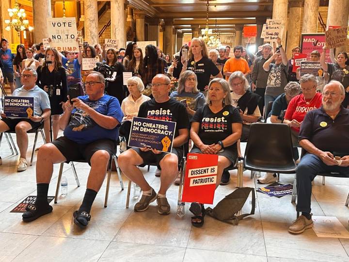 Indiana Democrats Oppose Redistricting Efforts