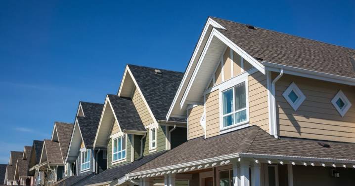 HUD Goes English-Only; Advocate Fears Impact in Hispanic