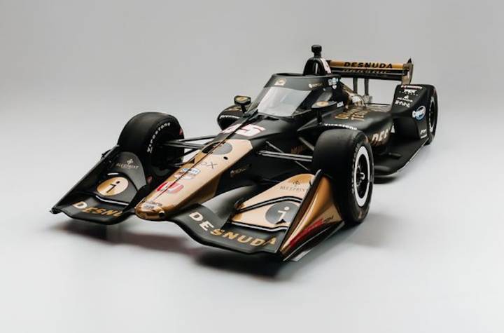 Desnuda Tequila gives Foster a new look for IndyCar season
