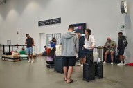 Vuelve a quedar interrumpido el servicio de trenes entre Galicia y Madrid por la reactivación de los incendios y al menos 14 carreteras siguen cortadas