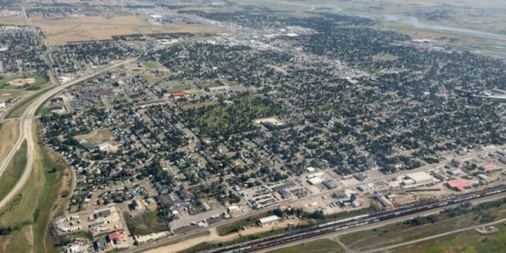 Williston city officials still looking to entice new big