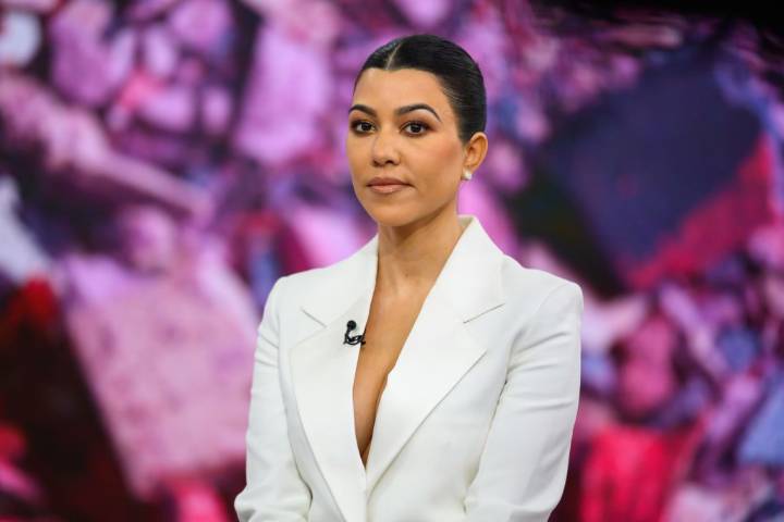 Kourtney Kardashian responde a críticas por dar “mal ejemplo” como mamá