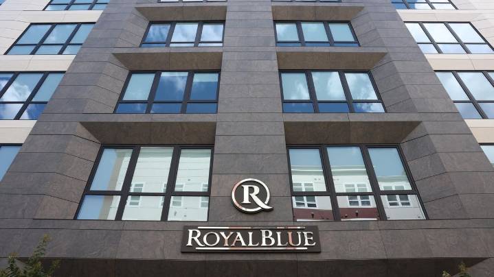 Luxury apartments in Mineola available at discounted rents through lottery