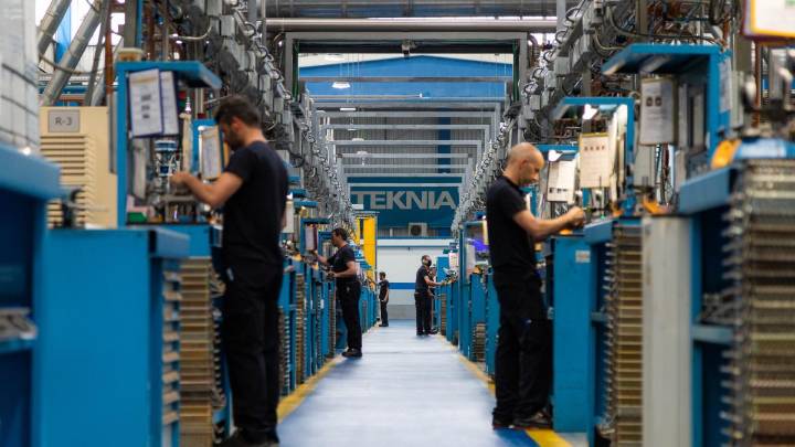 Teknia, a contracorriente
