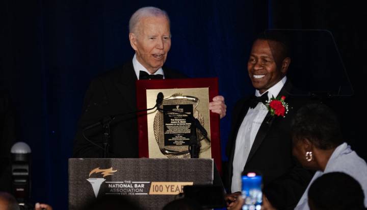 Biden stops in Chicago again to blast Trump, praise Black legal pioneers at National Bar Association gala