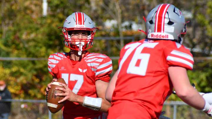 Who are the top WJFL kickers and punters returning in 2025?