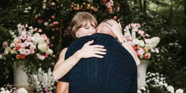 'One of the Most Beautiful Engagement Rings': How Much Does Taylor Swift's Newest Bling Cost?