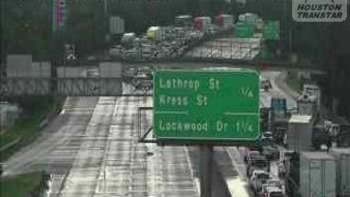 East Houston: Westbound lanes of I-10 shut down due to downed power lines