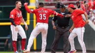 Reds turn tables on Brewers in 10th, snap franchise win streak