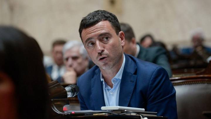 Con un fuerte discurso, De Loredo rechazó ser candidato de Milei en Córdoba
