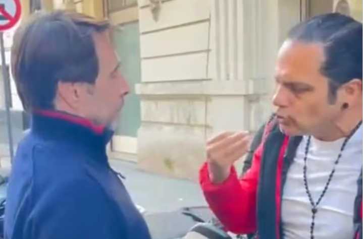VIDEO | El candidato a diputado Marcelo Peretta fue a buscar a Feinmann a la radio y lo agredió