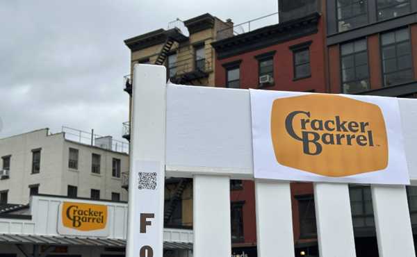 Cracker Barrel's new logo dismays many customers