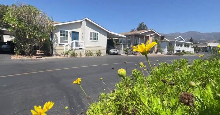 Seniors at Santa Barbara mobile home park without power for 24 hours without warning during heatwave
