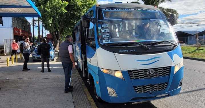 Encuesta por pago digital en micros de Chillán y Ch. Viejo le puso nota 5,7 al nuevo sistema