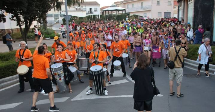 Chupinazo en Carbajosa con batucada