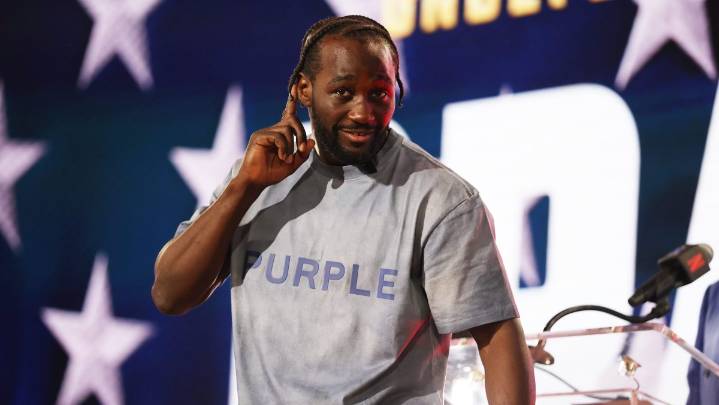 Robert García cree que Crawford se arriesgará ante Canelo: “No tiene miedo”