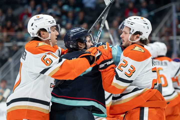 NHL Rumours: Update on Anaheim Ducks’ Situation with Key Centre