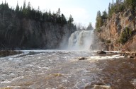 Man dies after leap from High Falls at Tettegouche State Park