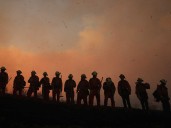 Blaze that forces thousands to flee north of Los Angeles