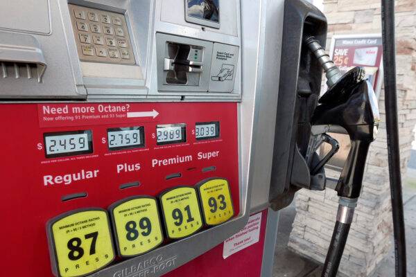 R.I., Mass. gas prices remain at seasonal lows
