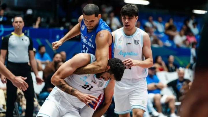 Video: Escandaloso final en la derrota de Argentina ante Dominicana por la AmeriCup