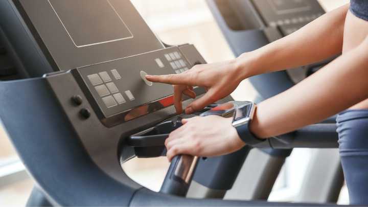 When to Turn Up the Incline on Your Treadmill (and When Not To)