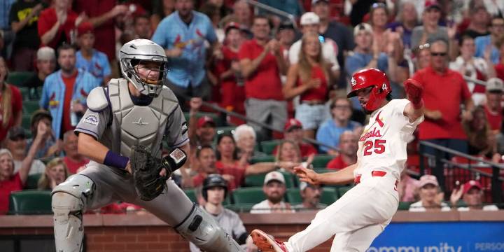Donovan’s two-run double in the eighth inning secures Cardinals’ win over Rockies