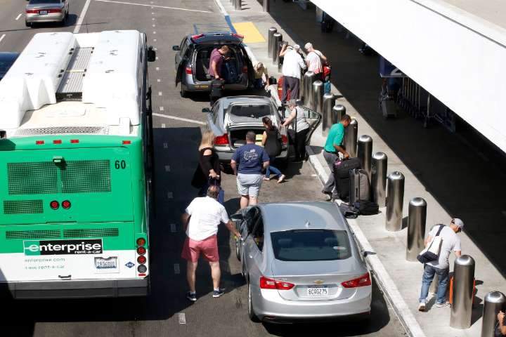 Piden a inmigrantes no viajar en el feriado del Día del Trabajo