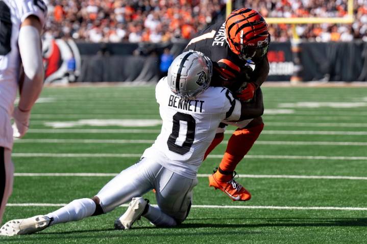Deadspin | Reports: Eagles acquire CB Jakorian Bennett from Raiders