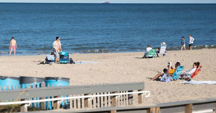 Taking a dip Labor Day weekend? Swimmers face fecal contamination on US coasts
