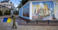 Ucrania reza padrenuestros en el cielo y en Trump
