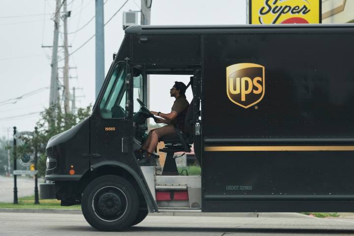 Dear Annie: I’m tired of my neighbor having her packages delivered to my house