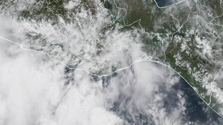Panamá mantiene alerta verde por ciclón Erin