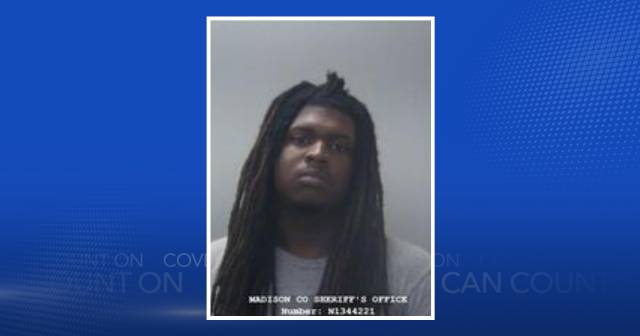 Huntsville Police: Store shooting suspect misses target, hits car