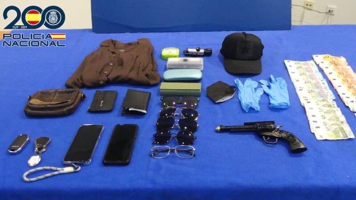 Detenido un atracador que robó en dos farmacias de Talavera con arma simulada