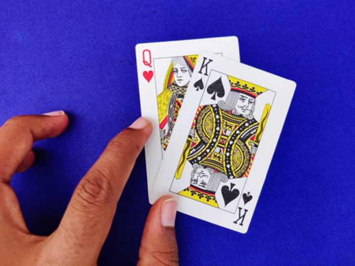 De los naipes a la nube: cómo el poker online reinventó el juego clásico