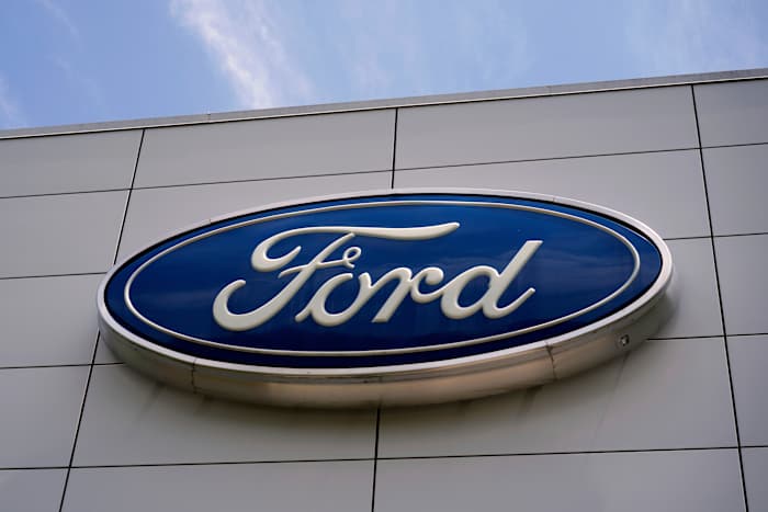 Ford recalls more than 355,000 pickup trucks over instrument display failure on the dashboard