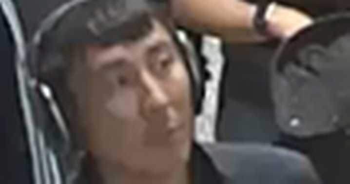 Hunt for man after passenger sexually assaulted on Jubilee line