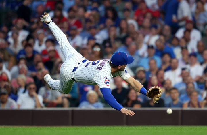 Photos: Chicago Cubs lose 5-1 to the Cincinnati Reds at Wrigley Field – Chicago Tribune