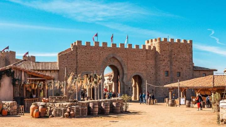 Cinco actores heridos al volcar un vehículo en el parque temático Puy du Fou