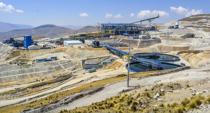 Once proyectos mineros que demandan inversión por $8,000 millones en espera de permisos