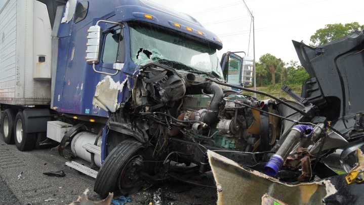 Ocala: Truck overturns on I-75, blocking the roadway. Two injured.