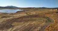 Vacían un embalse cacereño para erradicar una especie invasora y "es peor el remedio que la enfermedad"